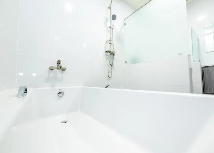 Gl Sport Club Serviced Bangkok